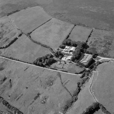 Warren Farm and a series of pillow mounds or artificial rabbit warrens made in the 17th century