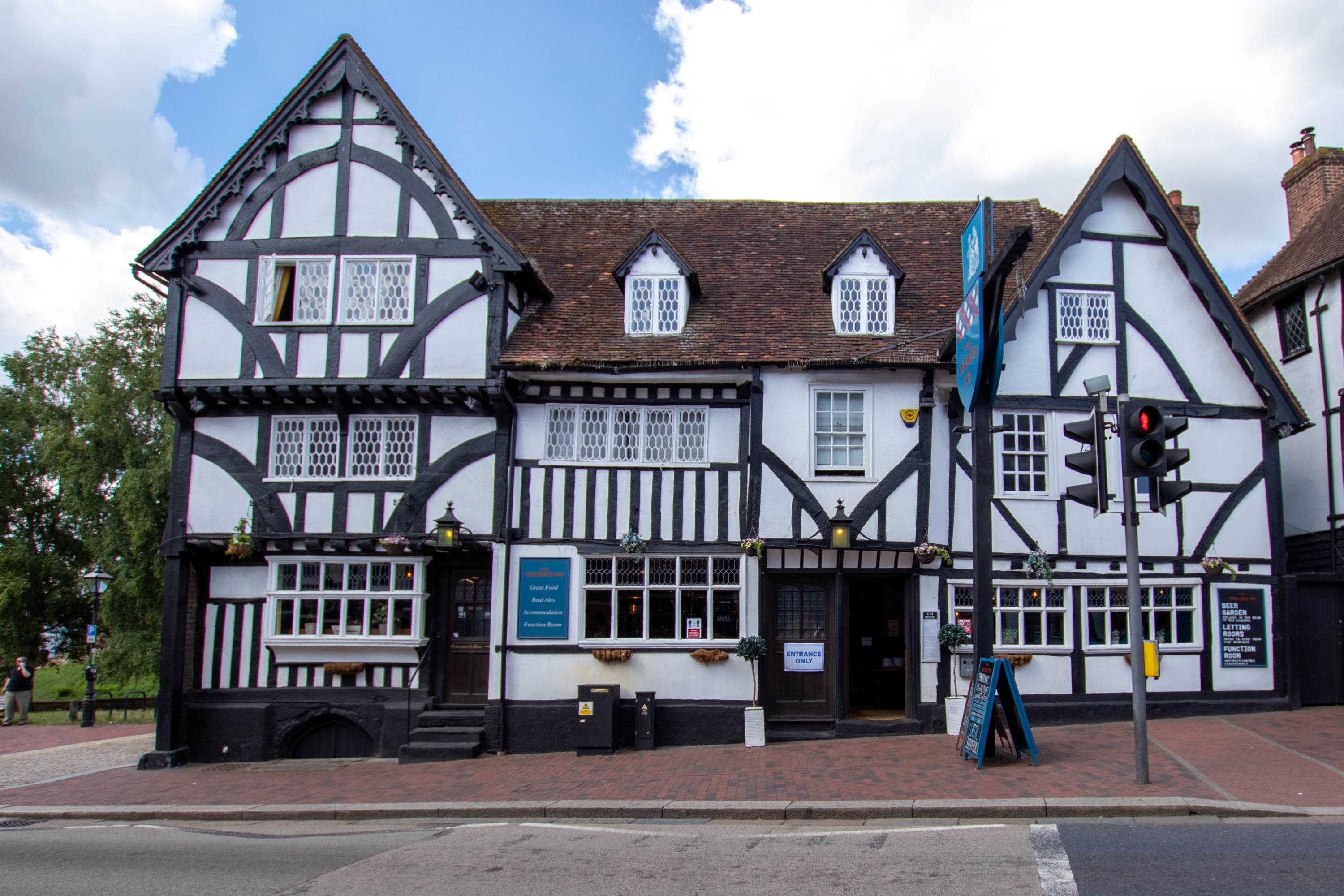 YE OLDE CHEQUERS INN, Non Civil Parish - 1069979 | Historic England