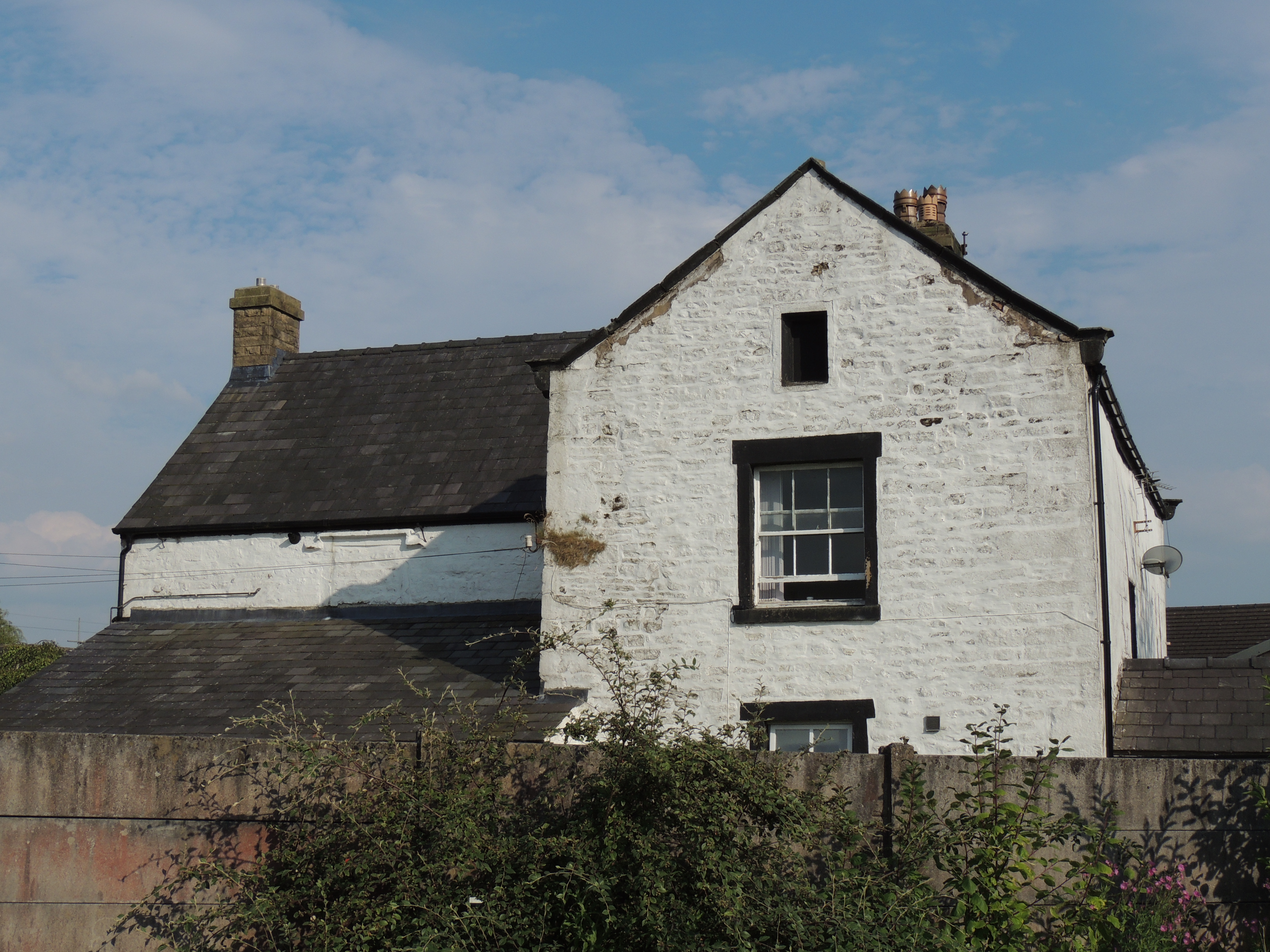 Hacking Hobs in Longridge. A house from the early 17th century, altered. 
