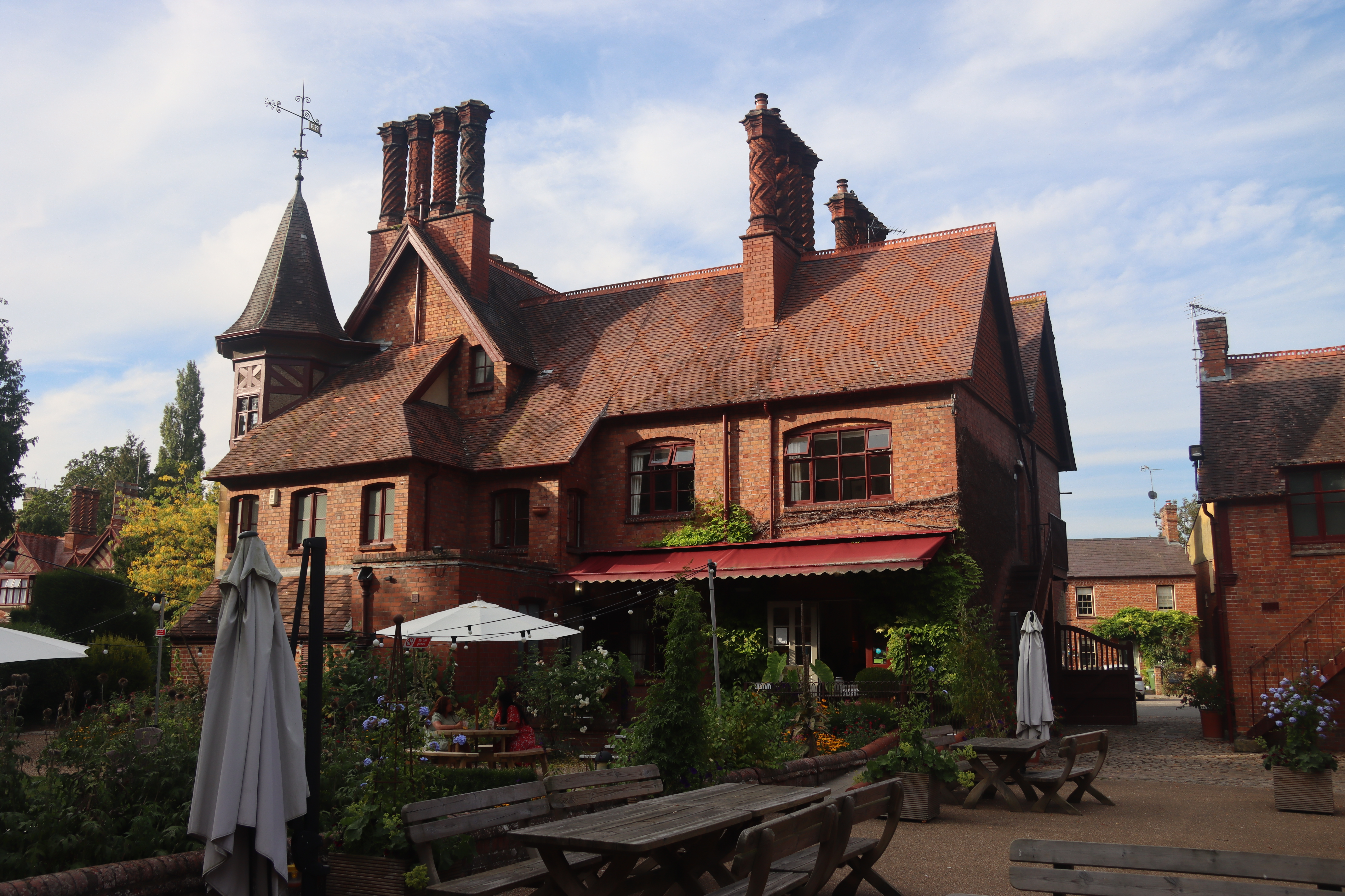 rear of the hotel
