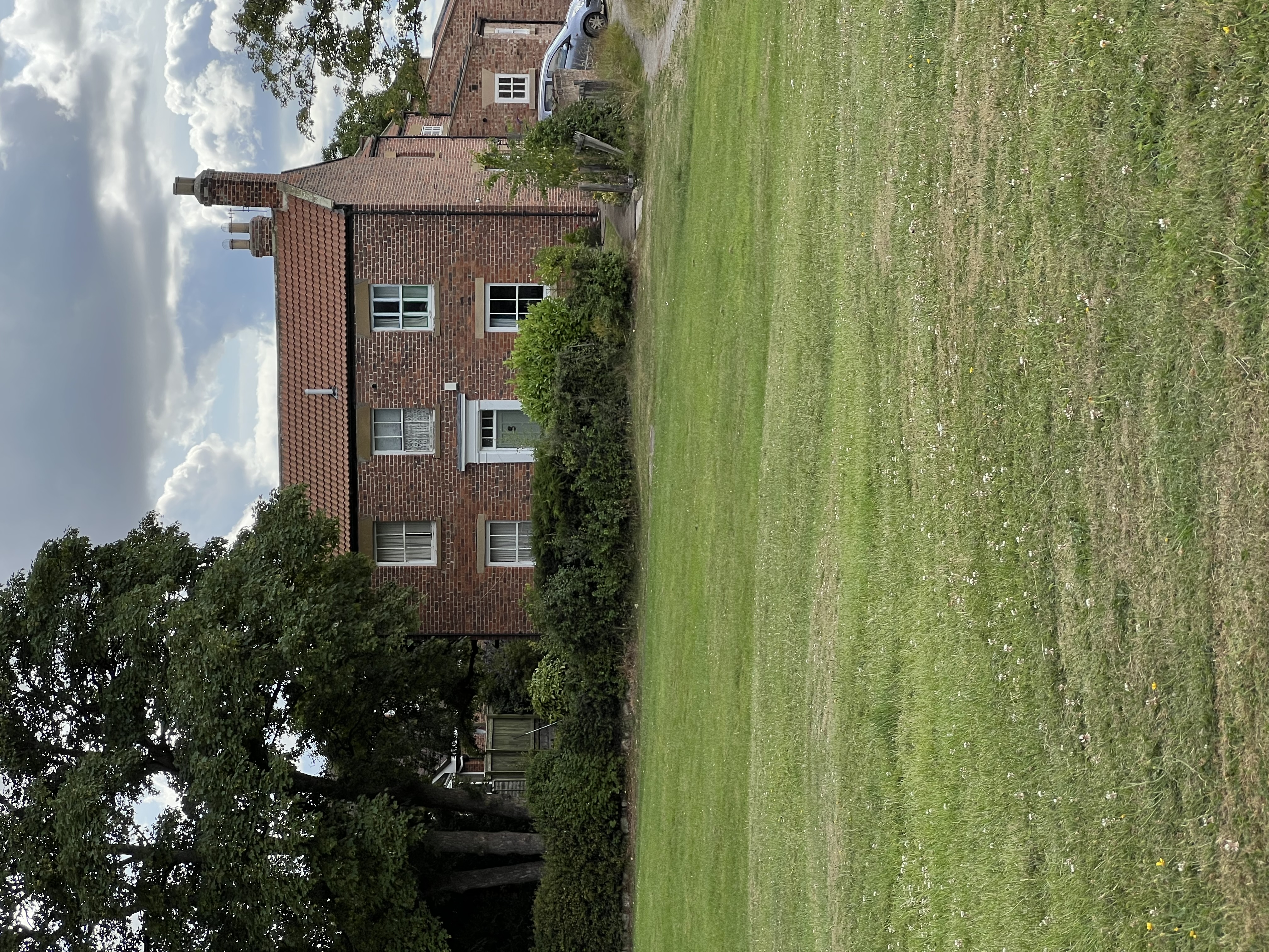 Thornaby village Green - Old Farmhouse circa late 18th Century or early 19th Century.
Not a farmhouse anymore 