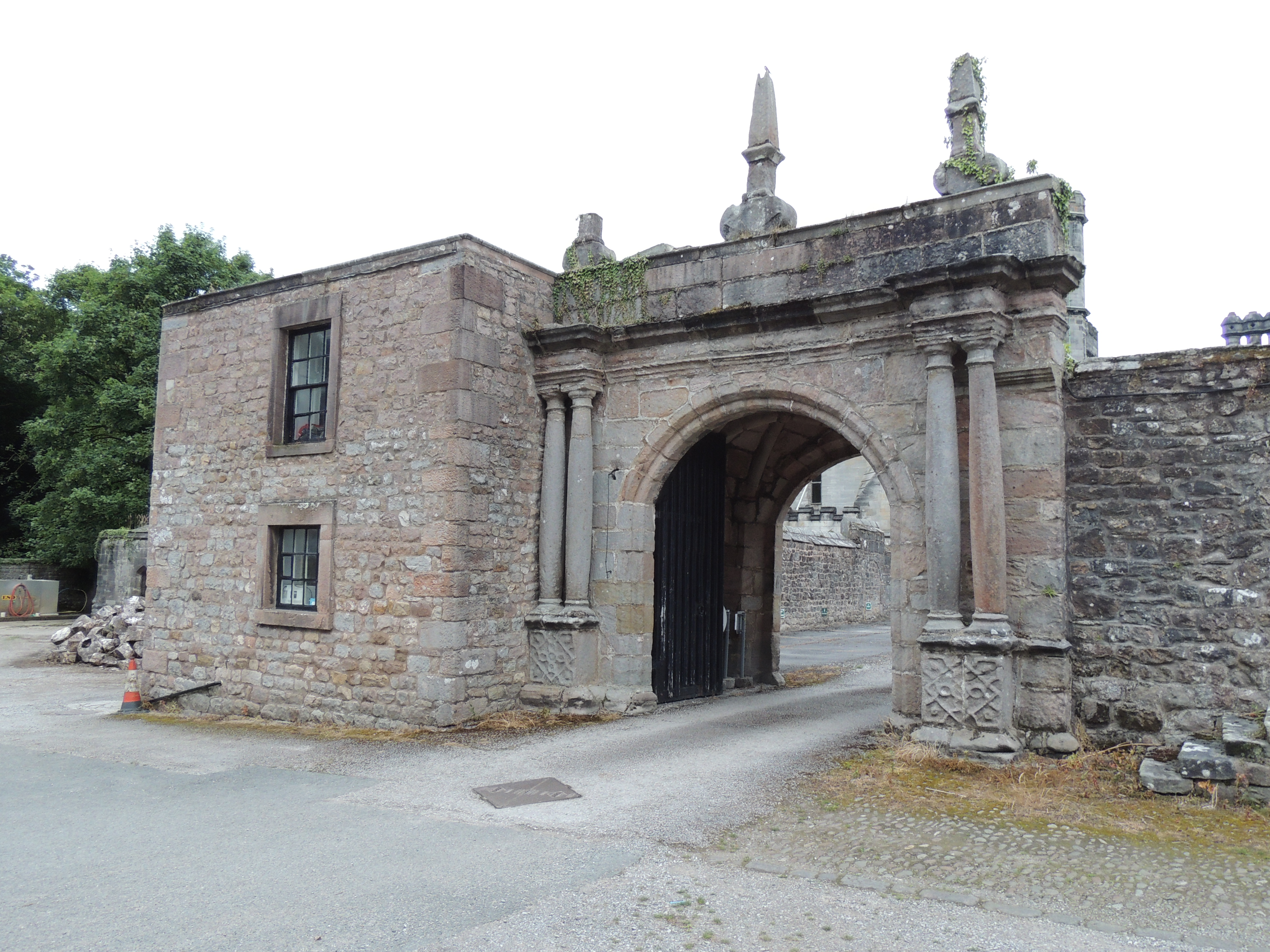Ashton Hall Gatehouse, circa 1600. Sandstone ashlar.