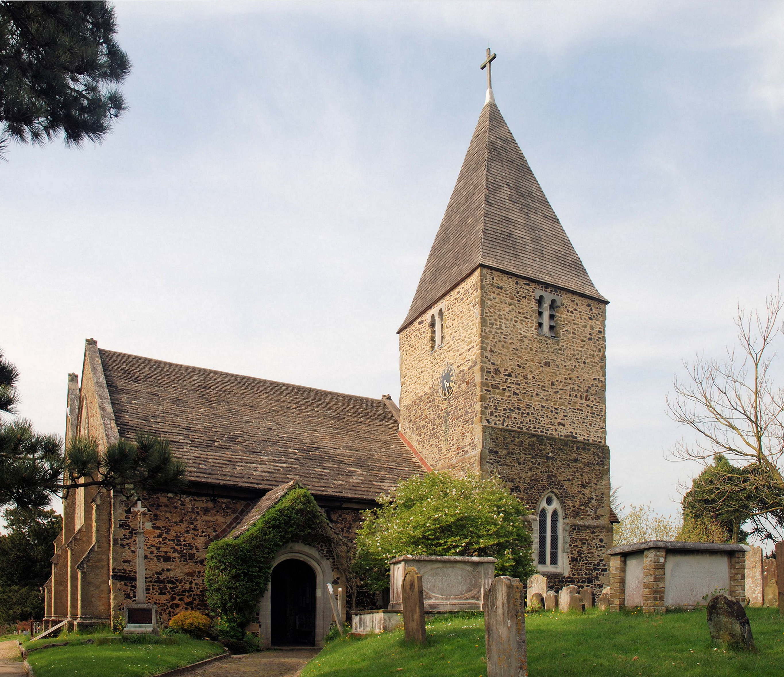 CHURCH OF ST PETER, Limpsfield - 1188814 | Historic England