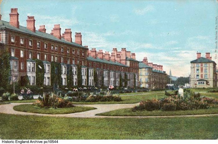 Wellington Esplanade, Lowestoft, Lowestoft 1207048 Historic England