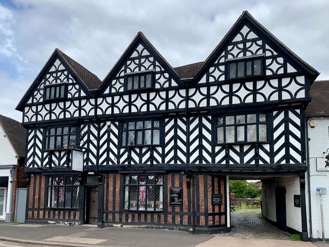 The White Hart, Penkridge - 1294856 | Historic England