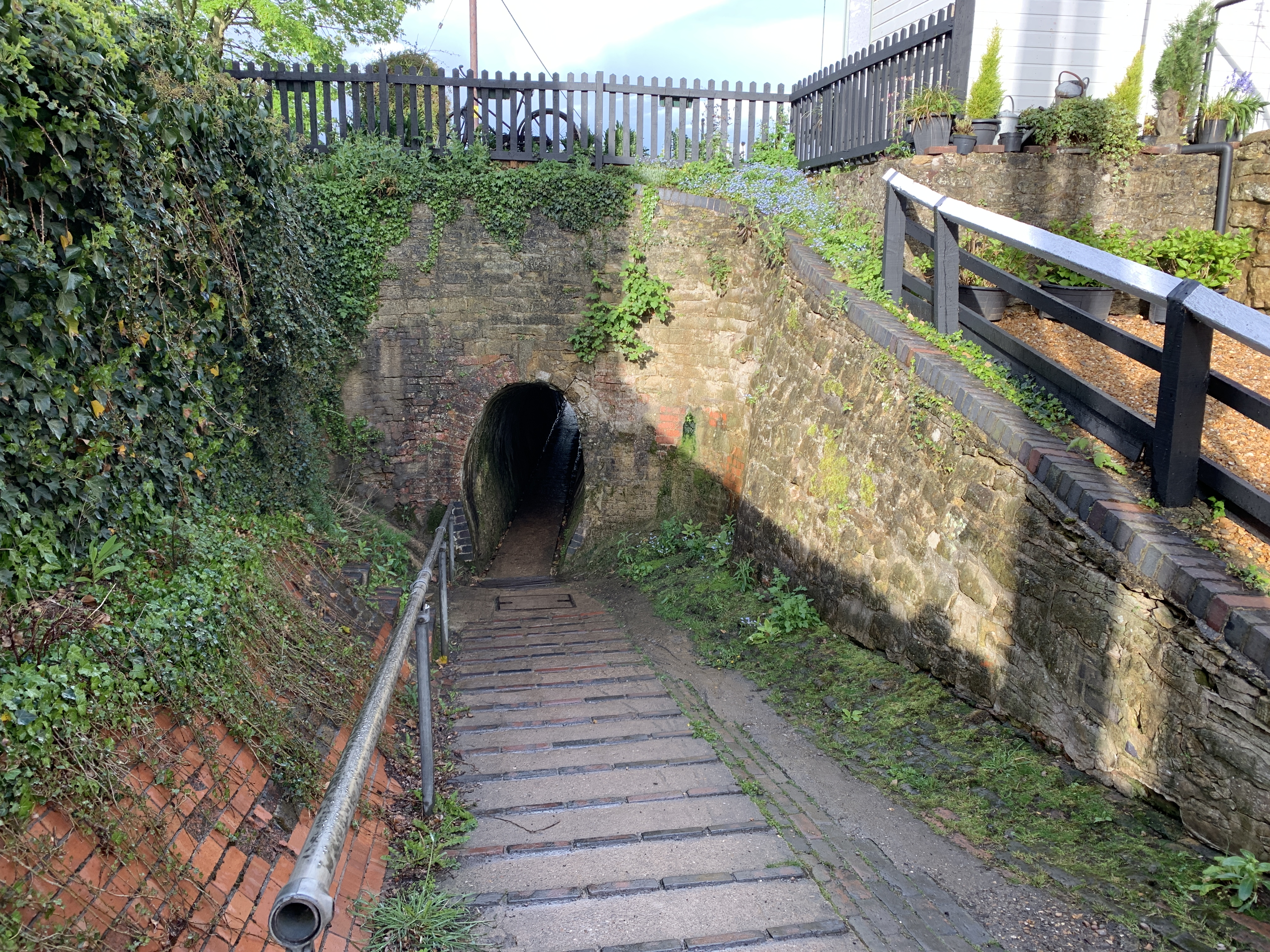 The Horse Tunnel, Cosgrove