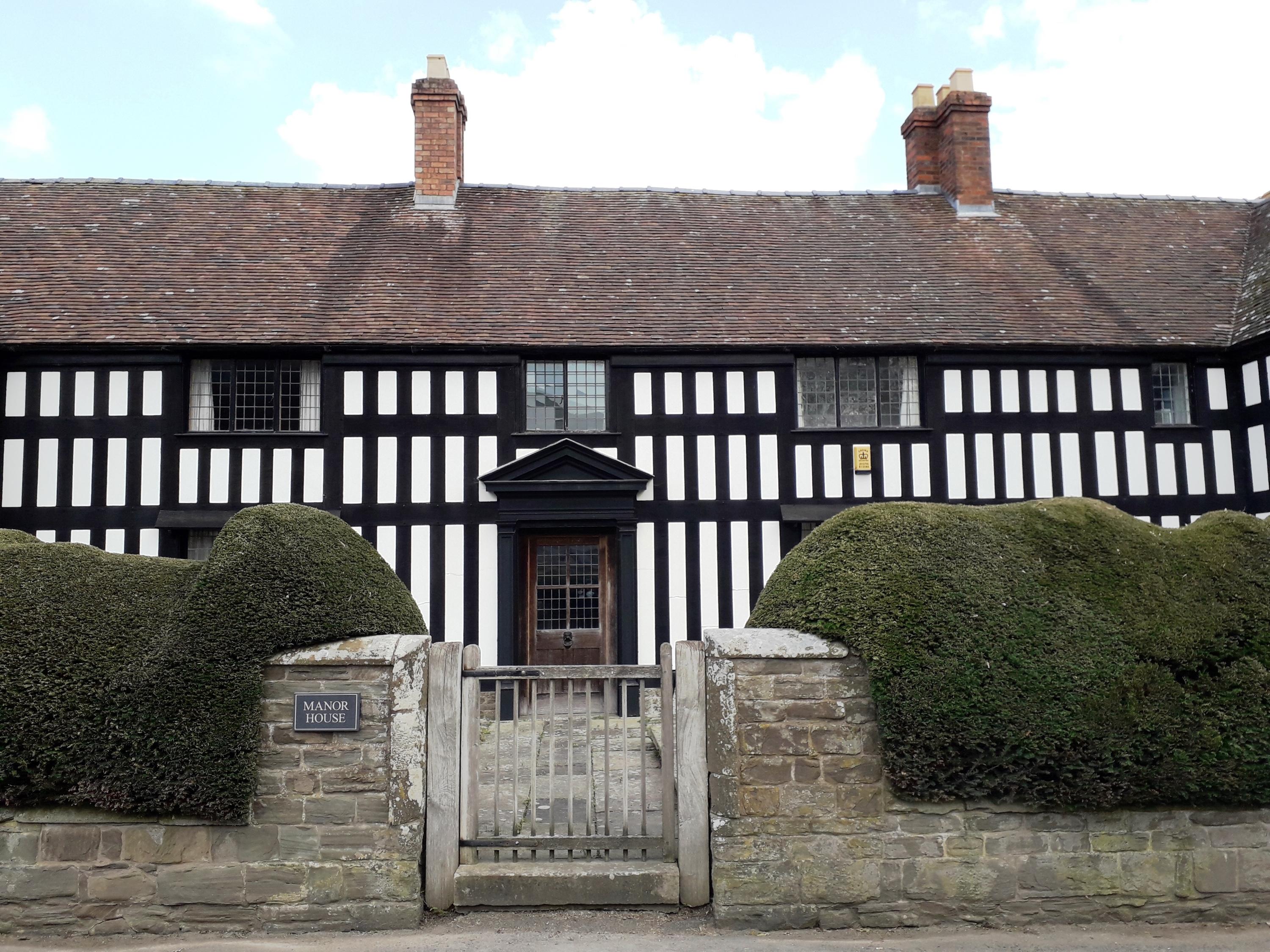 THE MANOR HOUSE, Church Stretton - 1383251 | Historic England