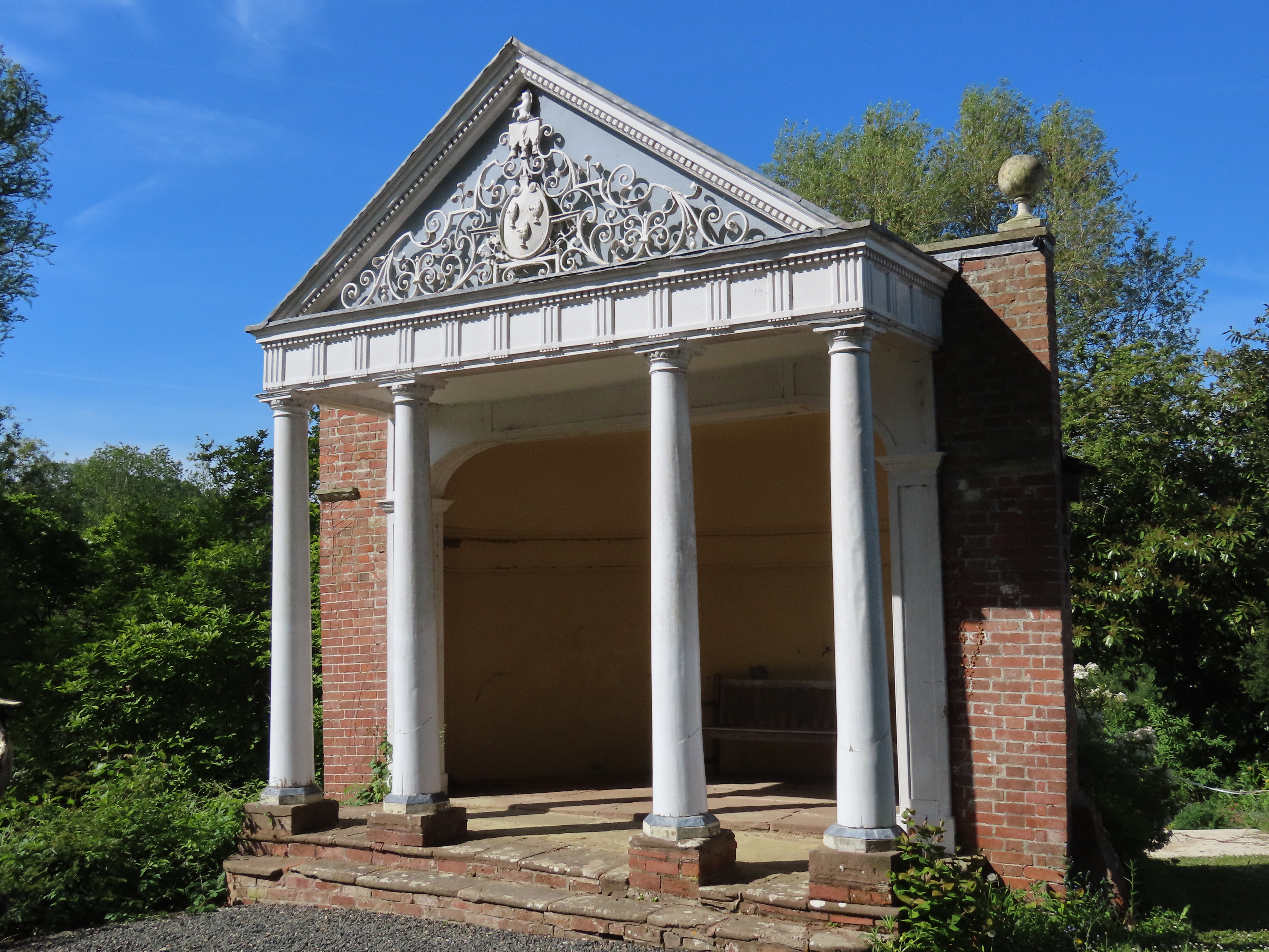 Doric Temple. The Garden House near the Burford House Restaurant. May 2025 visit.