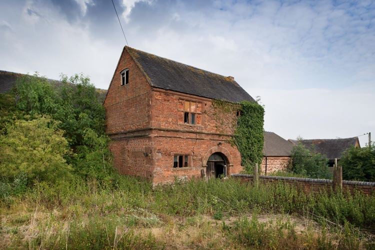 Gatehouse to former Caynton Manor, Edgmond - 1459113 | Historic England