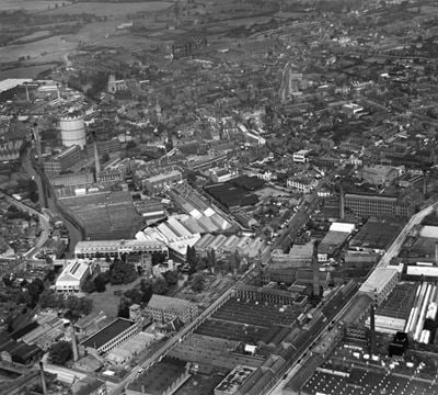New Road and the town, Kidderminster, 1938