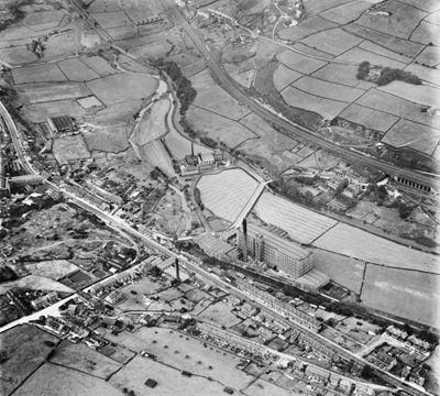 Titanic Mills and environs, Linthwaite, 1946