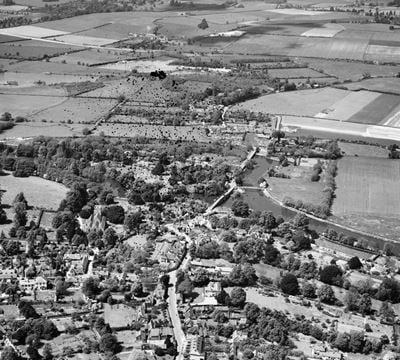 Sonning Village, Sonning Bridge and environs, Sonning Eye, 1948. This image has been produced from a damaged negative.