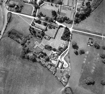 Beaulieu Abbey, Beaulieu, 1949