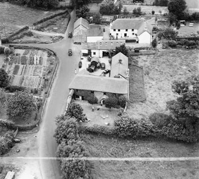 Easton Court Hotel, Easton, 1950. This image was marked by Aerofilms Ltd for photo editing.