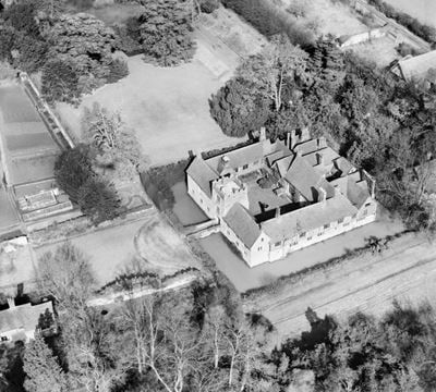 Ightham Mote, Ivy Hatch, 1951