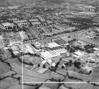 The Carco Protective Paper Packings Mill and Cranmore Mills, Cranmore Boulevard and environs, Shirley, 1952. This image was marked by Aerofilms Ltd for photo editing.