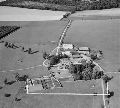 Snowshill Hill, Snowshill, 1952. This image was marked by Aerofilms Ltd for photo editing.
