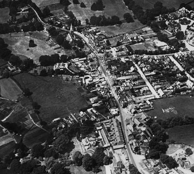 The village, Lyndhurst, 1925. This image has been produced from a print.