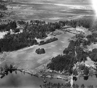Avon Tyrrell Park and Fish Ponds, Sopley, 1932
