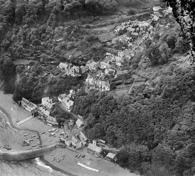 The harbour and village, Clovelly, 1932