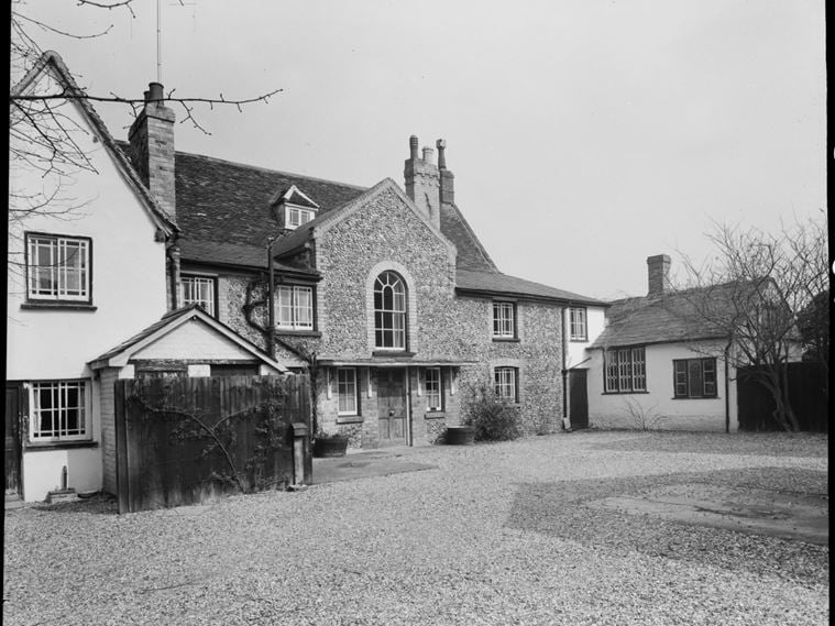 The south-west front of Harlequin House at 43 Abbey Street