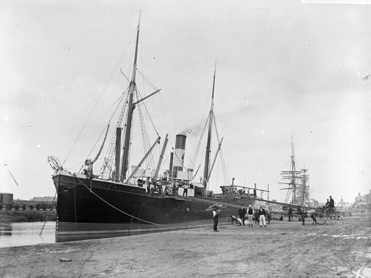 RIVER NENE WITH SHIPS