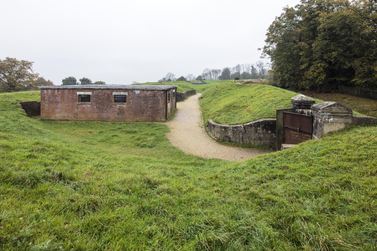 /localMilitary defences in a green landscape