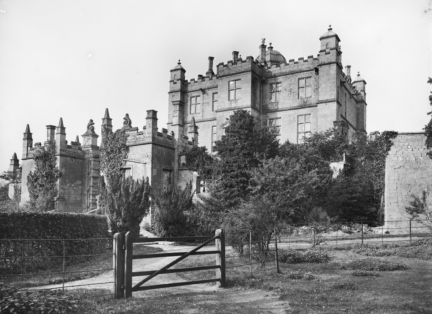 /localA castle