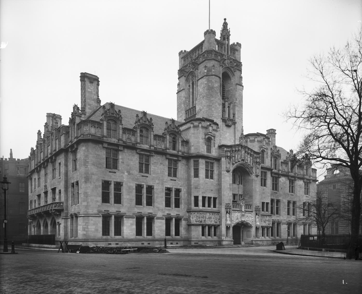 /localA guild hall