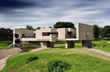 Pasmore Pavilion concrete sculpture and landscape around it