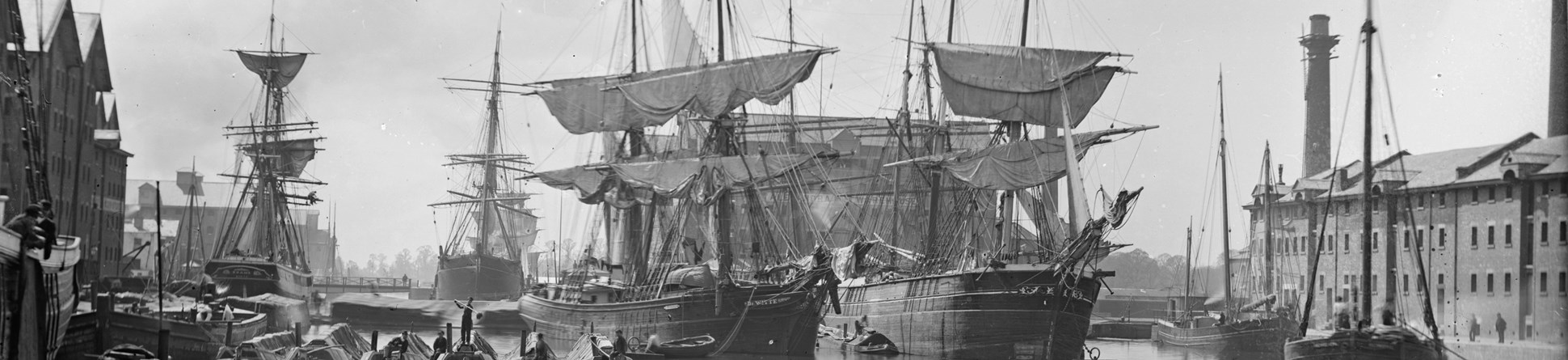 General view showing sailing ships at Gloucester Docks, Gloucester. Date: 1880-1900
