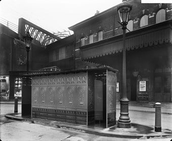 A public lavatory outside the entrance to Brixton Station in Pope's Road, 1924