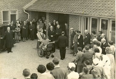 The first UPIAS meeting (Union of the Physically Impaired Against Segregation) took place at the Le Court Leonard Cheshire Home. 