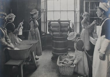 Housewifery Centre, Morden Terrace, Greenwich, London laundry class between c.1890-1905.© & source The Women’s Library.