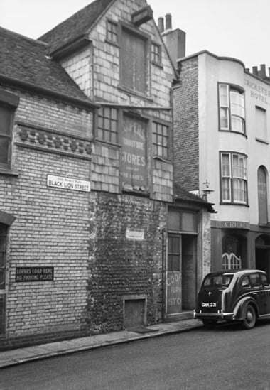 Black Lion Brewery in Brighton said to date from mid-16th century, taken in late 1960s