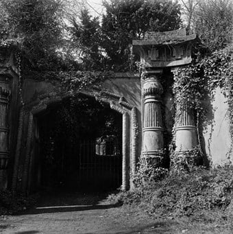 Entrance to the Egyptian Avenue, Highgate West Cemetery