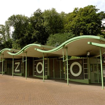 Entrance to Dudley Zoo
