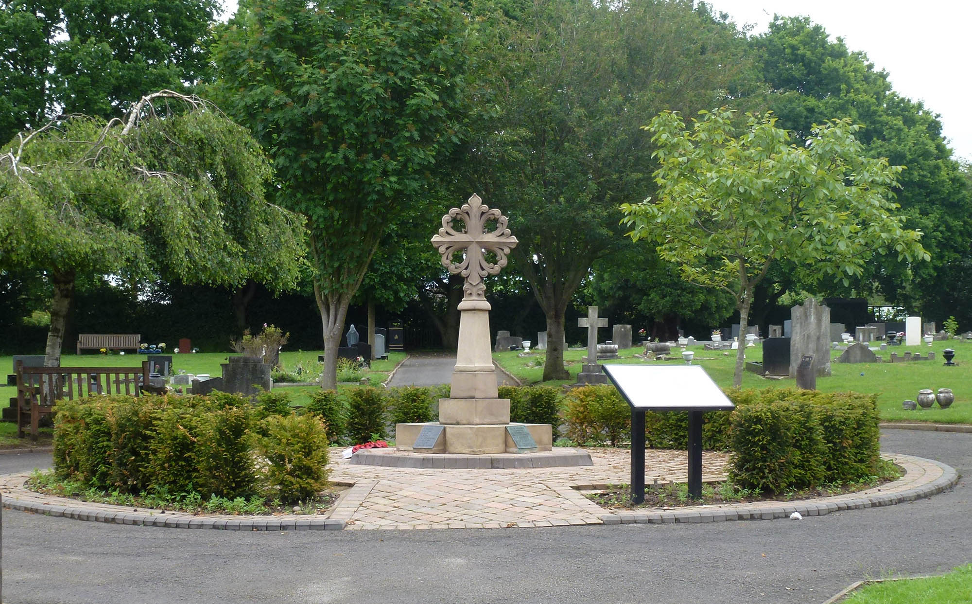 War Memorials Built 100 Years Ago Listed To Commemorate The First World ...