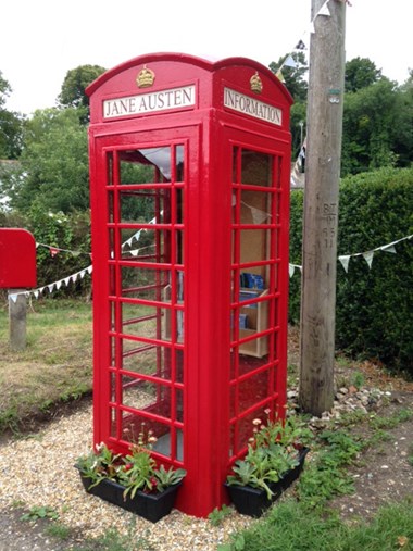 Image of a red telephone box