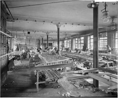 Waring and Gillow's factory, Lancaster, 1917 Manufacturing bi-plane wings. (BL23741/022)