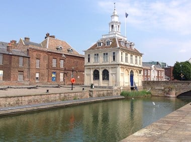 A 17th-century custom house overlooking a quay